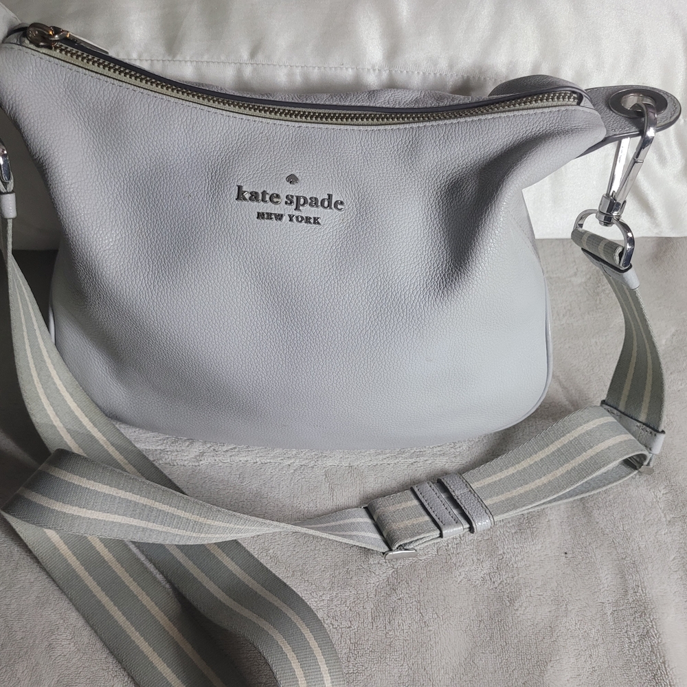Kate Spade Light Blue/Gray Crossbody🤍
